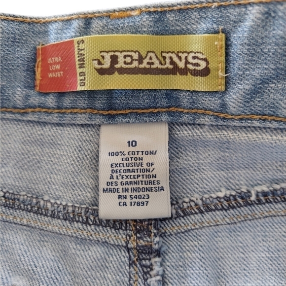 Old Navy Jean Skirt Sz 10 Distressed Embroidered 100% Cotton Light Wash  Raw Hem - Picture 7 of 9